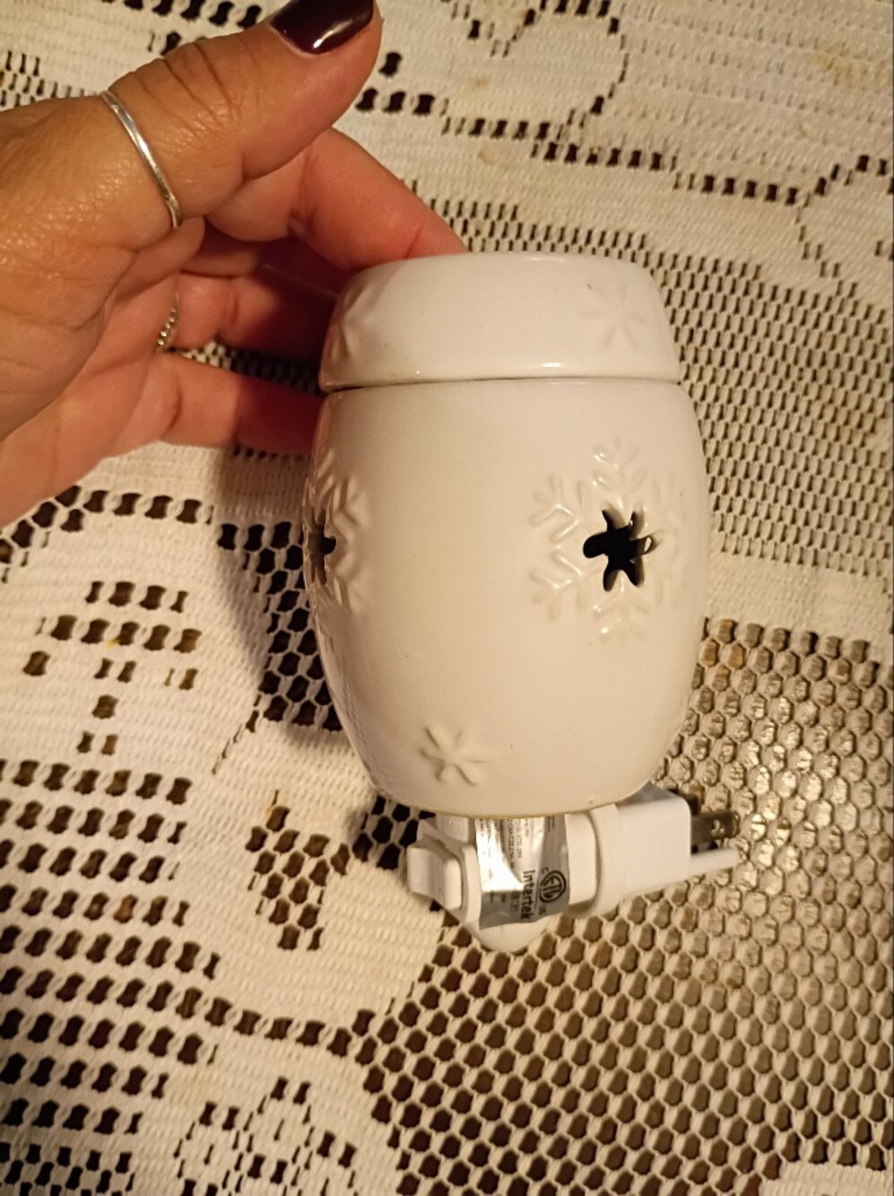White Ceramic Plug-In Wax Warmer with Snowflake Cutouts